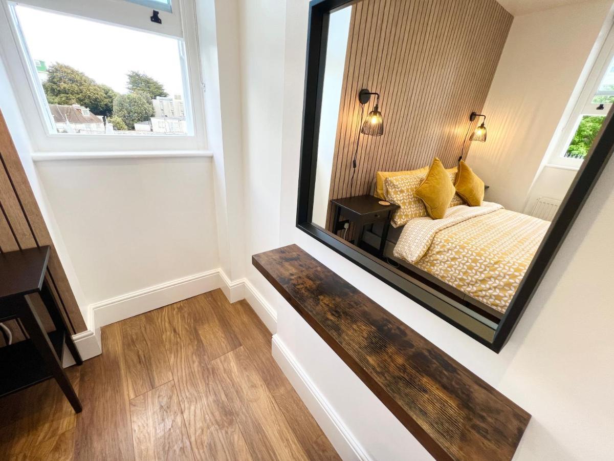 Lovely Apartment, One Minute From Bournemouth Beach And Town. Buitenkant foto